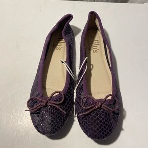 Lily’s dark purple textured ballet flats size 5 NWT